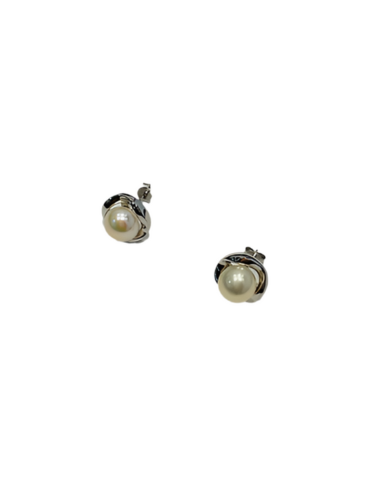 Sterling Silver Stud Earrings with Pearl