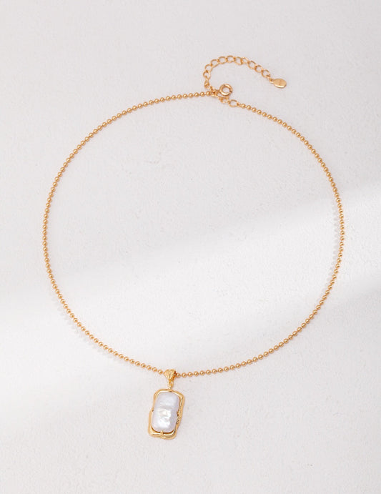 Simple Rectangle Pearl Necklace